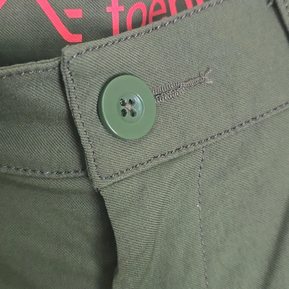 FOEHN Men's Brise Schoeller Pant Olive Green 32" inseam - Picture 6 of 16